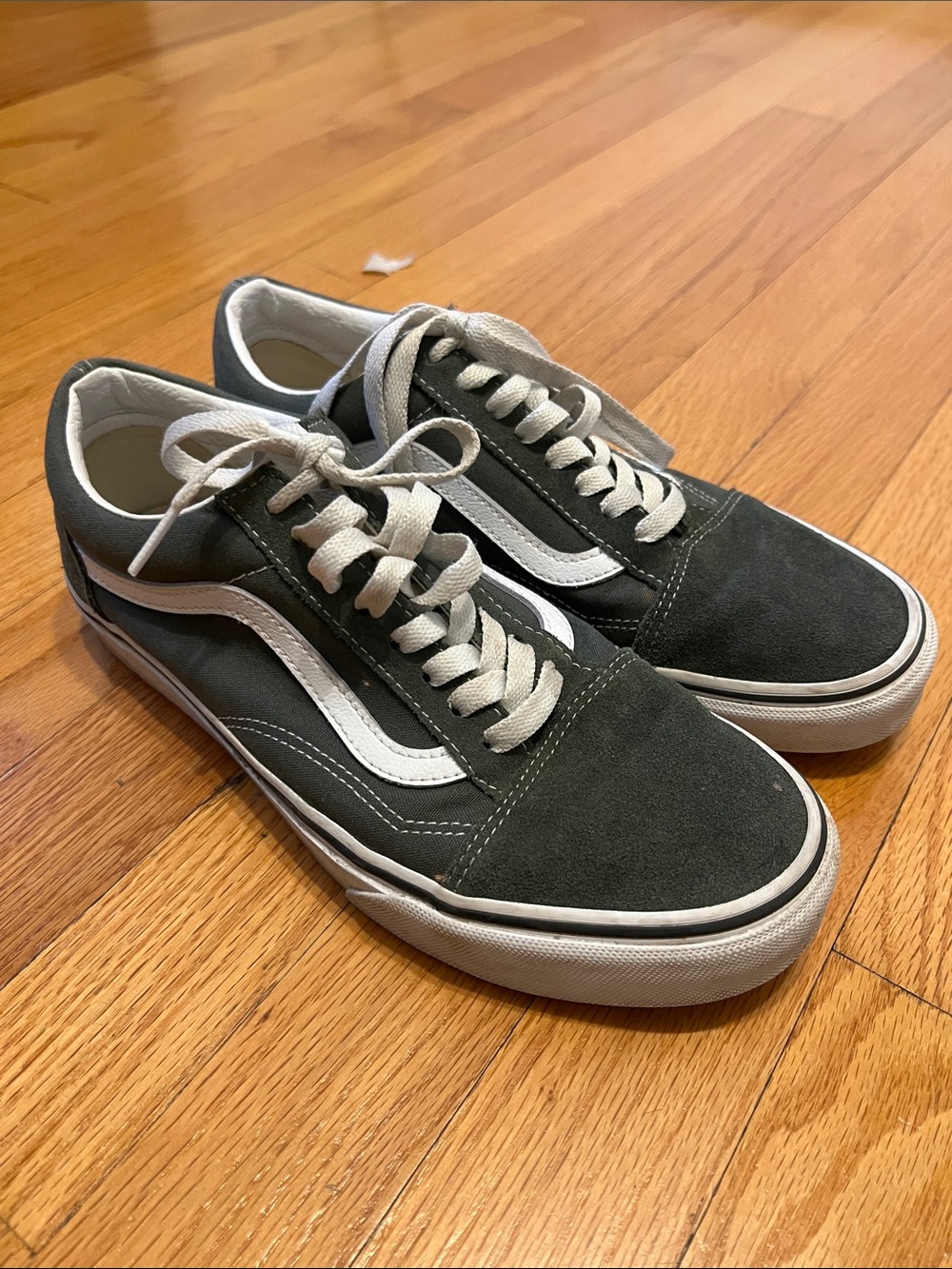 Vans Old Skool Low Top Sneakers, Olive Green, Women’s 9 Men’s 7.5 EUR 40